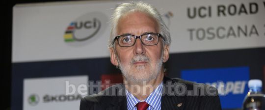 Brian Cookson małe