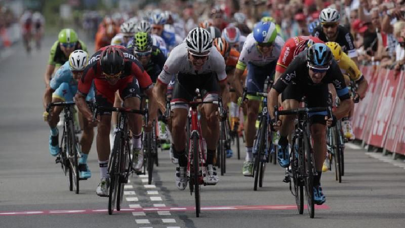 2_10054130_eneco12hup