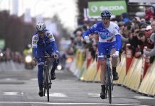 Paryż-Nicea: Arnaud Demare wygrywa pierwszy etap