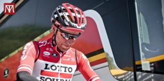 Naszosowe oceny: polish power i samodestrukcja