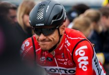 Adam Hansen wznowił karierę