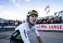 Scott Thwaites także opuszcza peleton