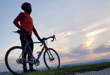 Dwa kółka, które pomagają w życiu: Ksiądz na Rowerze ambasadorem Gran Fondo Gdynia