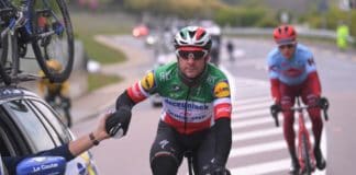 Elia Viviani i Caleb Ewan wycofali się z Giro d’Italia