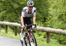 Milion franków rocznie – taka pensja ma czekać na Marca Hirschiego w UAE Team Emirates