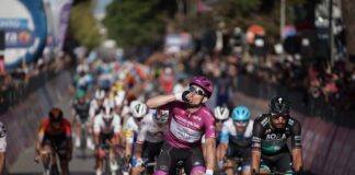 Giro d’Italia 2020: Arnaud Démare wygrał nerwowy 7. etap. Hat-trick mistrza Francji!