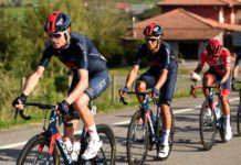 Chris Froome odebrał trofeum za wyścig Vuelta a España 2011
