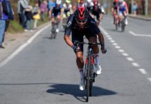 Richard Carapaz zdyskwalifikowany z wyścigu Liège-Bastogne-Liège 2021