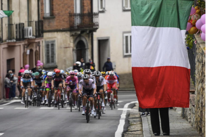 Giro-italian-flag