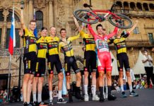 Primož Roglič królem Vuelta a España! Jest trzeci triumf i zwycięstwo w Santiago de Compostela