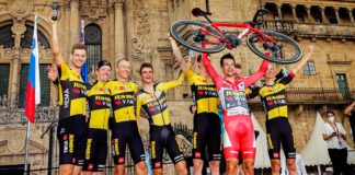 Primož Roglič królem Vuelta a España! Jest trzeci triumf i zwycięstwo w Santiago de Compostela