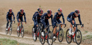Paryż-Roubaix 2021: Michał Kwiatkowski i Michał Gołaś w składzie drużyny INEOS Grenadiers