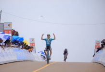 Tour du Rwanda 2022: Alan Boileau mija Omera Goldsteina tuż przed metą i wygrywa