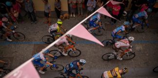Giro d’Italia 2024: Powraca klasyfikacja Intergiro, ale w mocno zmienionej formie giro d'italia 2022 peleton