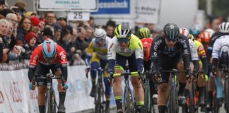 Vuelta a España 2023: Gerben Thijssen wypada z wyścigu na ostatnią chwilę