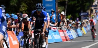 Giro d’Italia 2023: Rudy Molard potrącony przez samochód, ale wystartuje