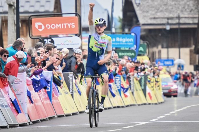 georg-zimmermann-wins-stage-6-of-the-2023-criterium-du-dauphine