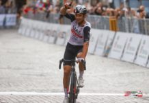 Dublet UAE Team Emirates na Veneto Classic. Wypowiedzi Formolo i Hirschiego