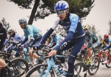 Plaga złamanych obojczyków. Pauzują m.in. Chris Froome, Carlos Rodríguez i Arvid de Kleijn