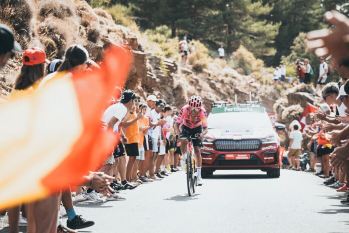 carapaz vuelta 2024