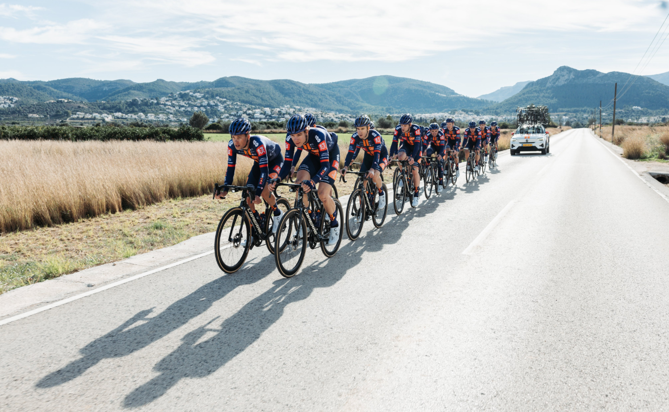 Giro d’Italia 2025: Ostatni wielki tour Romaina Bardeta, Team Picnic PostNL ogłasza skład