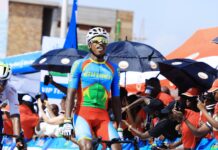 Tour du Rwanda 2025: Henok Mulubrhan wygrywa o włos