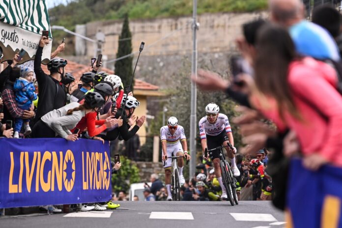 Tadej Pogacar, Mathieu van der Poel na Poggio di Sanremo