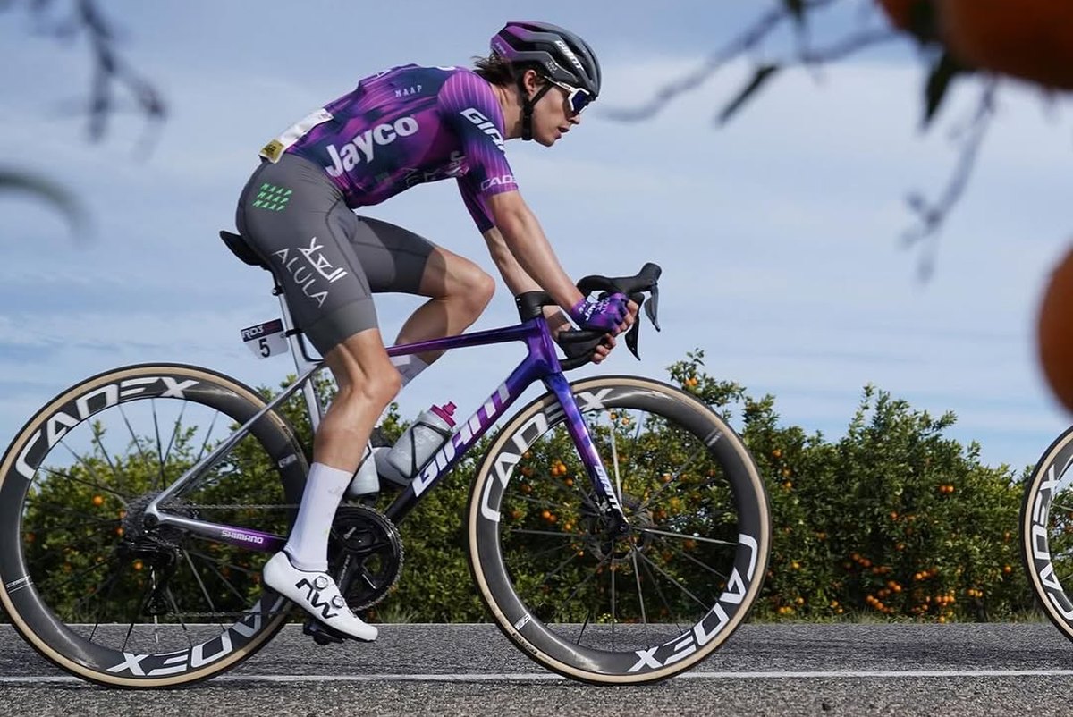 Giro d’Italia 2025: Jak wygląda logistyka dnia przerwy? Na wideo pokazuje to Team Jayco AlUla