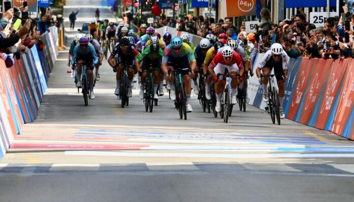 Dylan Groenewegen, Matteo Moschetti, Gleb Syritsa