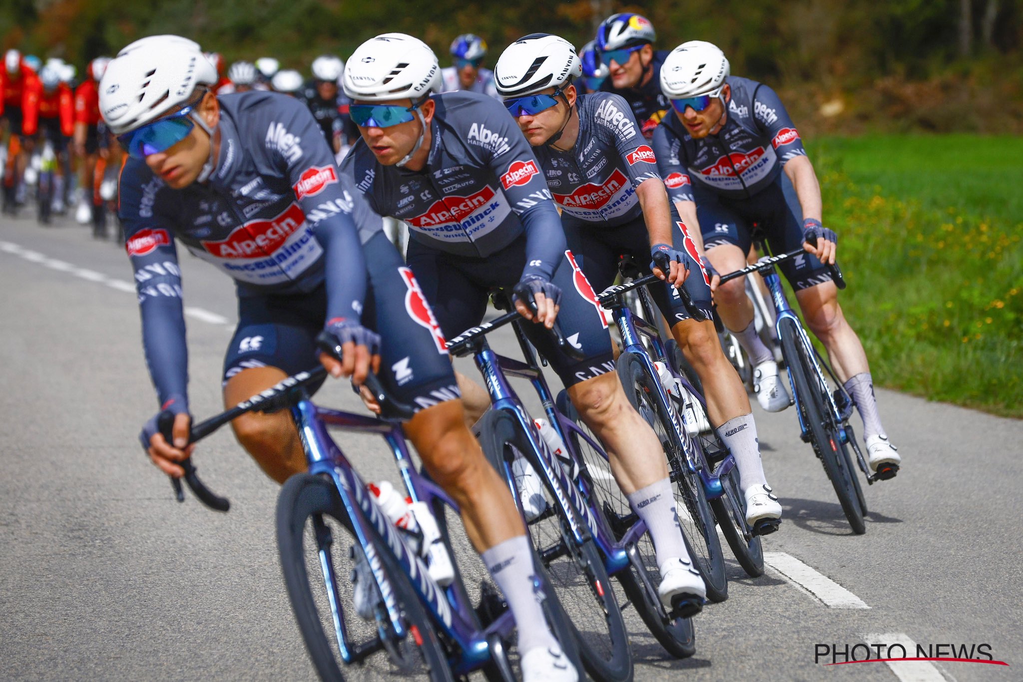 Media: Alpecin-Deceuninck straci ważnych pomocników?