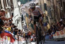 Giro d’Italia 2025: Wielki kryzys Juana Ayuso