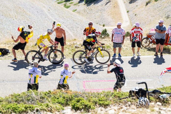 vingegaard pogacar ventoux tour de france 2025
