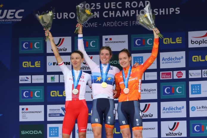 Katarzyna Niewiadoma na podium