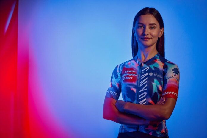 Agnieszka Skalniak-Sójka w koszulce na sezon 2026