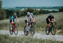 Profesjonalny wyścig kolarski dla amatorów? J-labs Gołcza Race 2026 wzbudza ogromne zainteresowanie