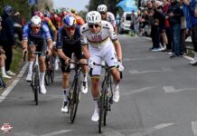 Tadej Pogačar wygrał Mediolan-San Remo 2026 na rowerze z pękniętą ramą