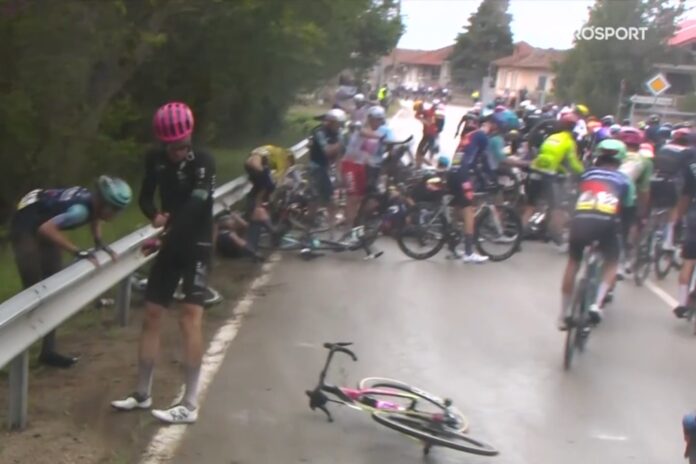 Kraksa Giro d'Italia
