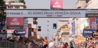 Giro d’Italia 2026: Fenomenalne zwycięstwo Fredrika Dversnesa!