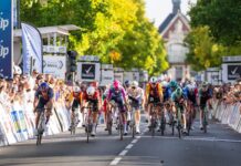 Paryż-Chauny 2026: Pavel Bittner triumfuje po fotofiniszu, Stanisław Aniołkowski 16.