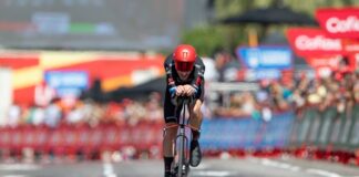Vuelta a España 2026: Stefan Küng wygrywa czasówkę, Roglič zbliża się do Masa