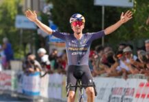 GP Industria & Artigianato 2026: Tom Pidcock triumfuje na solo